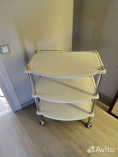 Подкатной столик