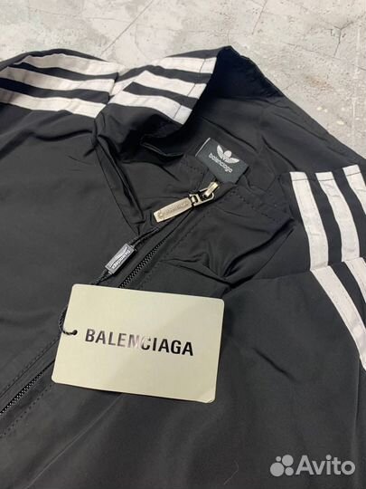 Ветровка balenciaga x adidas