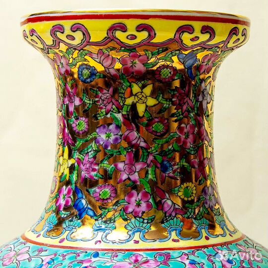 Фарфоровая Ваза