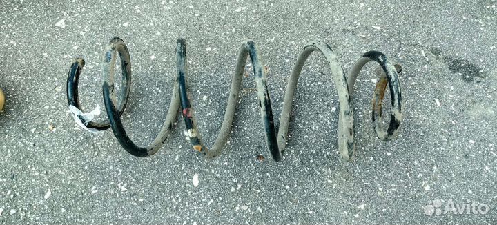 Пружина передняя peugeot 308