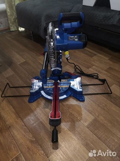 Торцевая пила Зубр-ппт-255