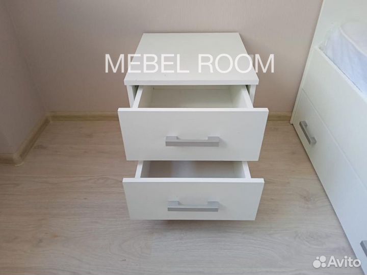 Тумба прикроватная