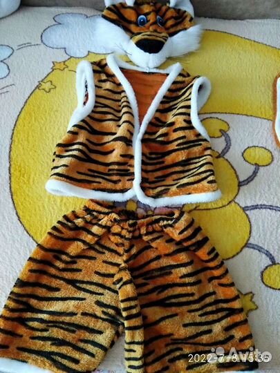 Новогодние костюмы гнома,тигра4-6 лет,шапка медвед