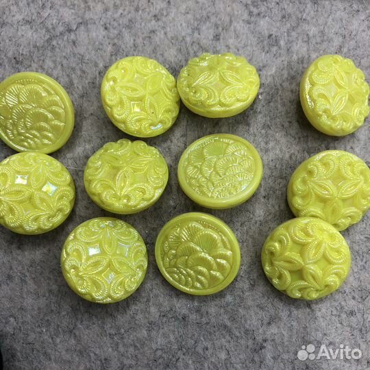 Винтажные стеклянные пуговицы Яблонец