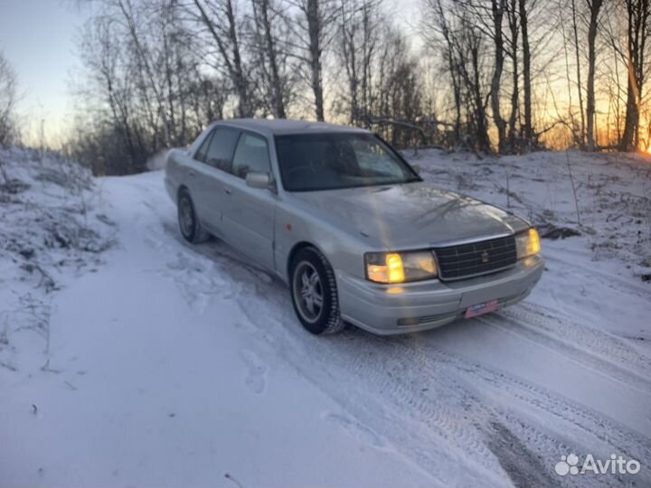 Toyota Crown 2.0 AT, 2000, 250 000 км