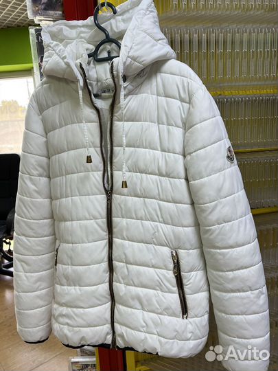 Женская куртка демисизонная утепленная