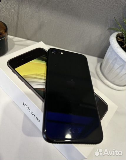 iPhone SE (2020), 128 ГБ
