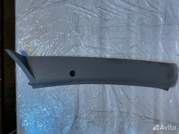 Накладка стойки кабины Mercedes-Benz