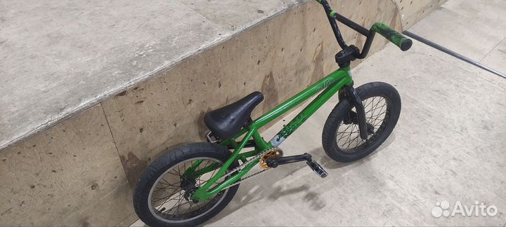 Детский BMX 16