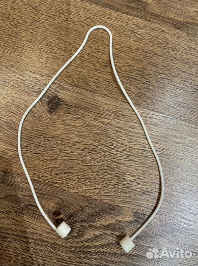 Держатель шнурок для беспроводных наушников