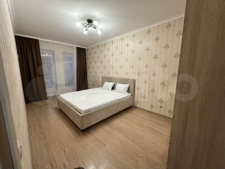 3-к. квартира, 84 м², 15/25 эт.