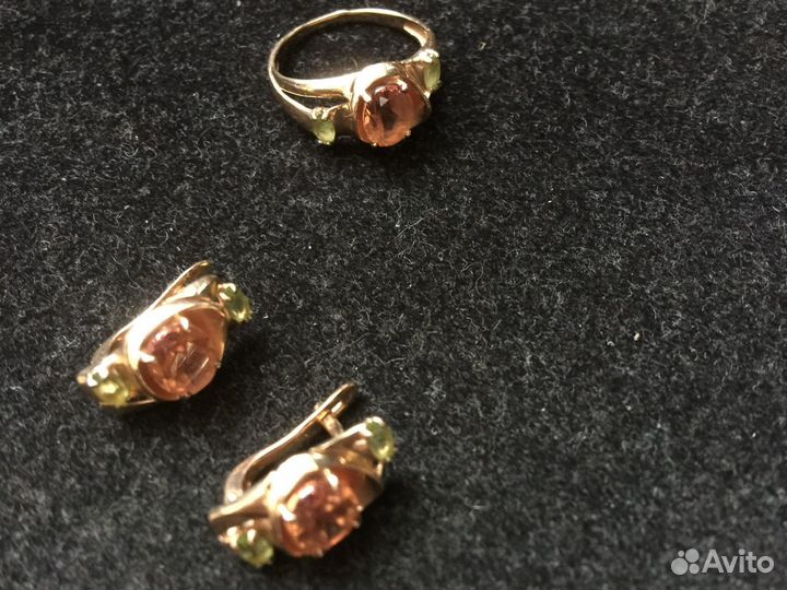 Золотые серьги и кольцо 585 пробы