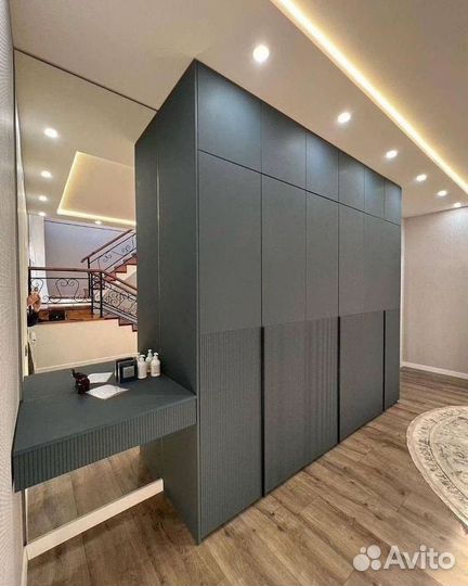 Распашной шкаф на заказ