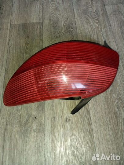 Задние фонари на пежо 206