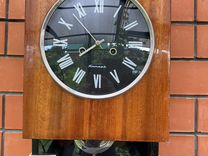 Продам советские настенные механические часы