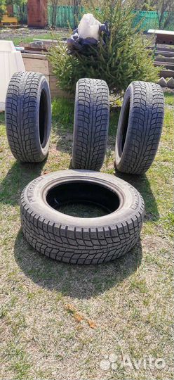 Michelin 4X4 A/T 215/60 R16