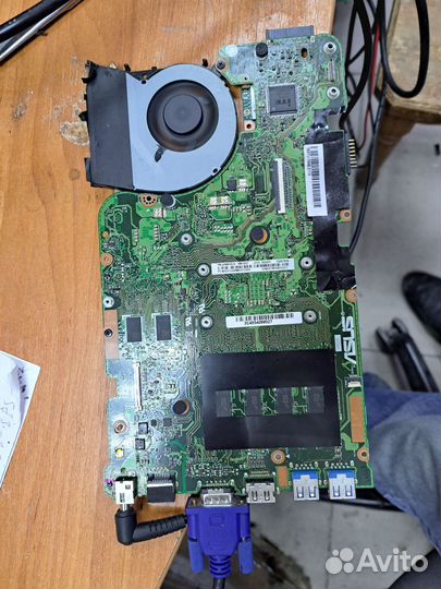 Материнская плата Asus X555DG