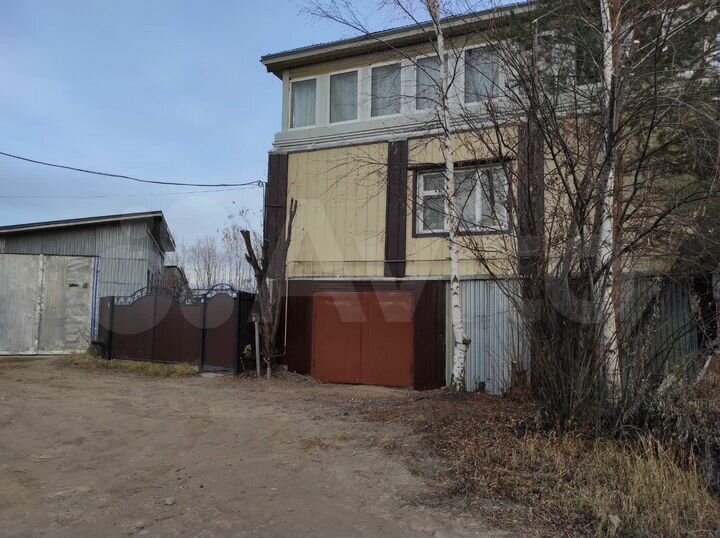 Дом 160 м² на участке 17 сот.