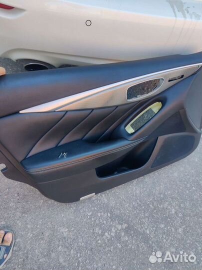 Infiniti q50 дверная карта левая передняя