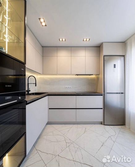 Кухню угловая под потолок