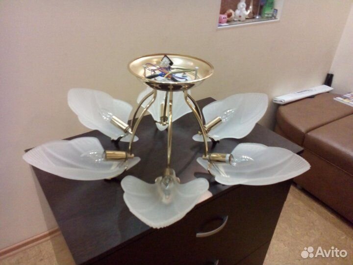 Люстра для спальни/кухни/зала. Универсальная