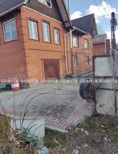 Дом 286 м² на участке 20 сот.