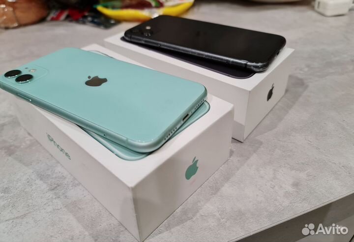 iPhone 11, 64 ГБ