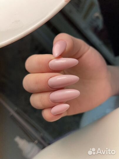 Мастер маникюра и педикюра