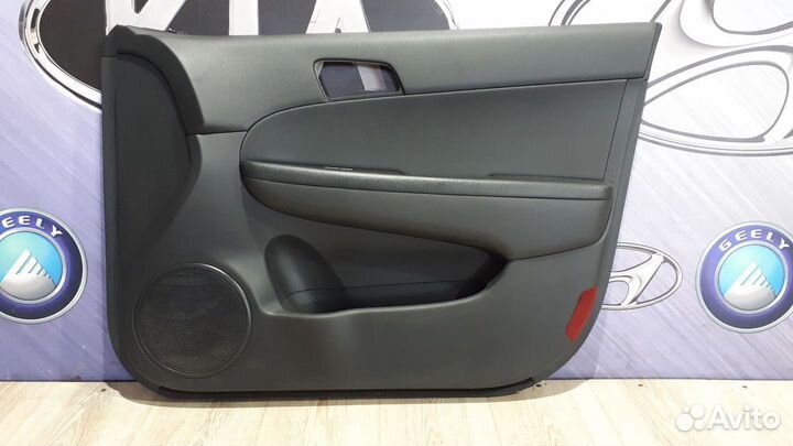 Обшивка Карта двери Hyundai I30 Прав