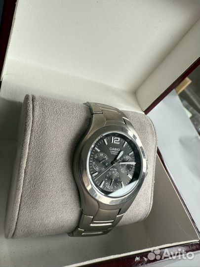 Наручные часы casio