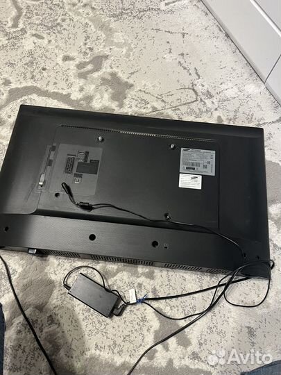 Samsung ue32j4000ak