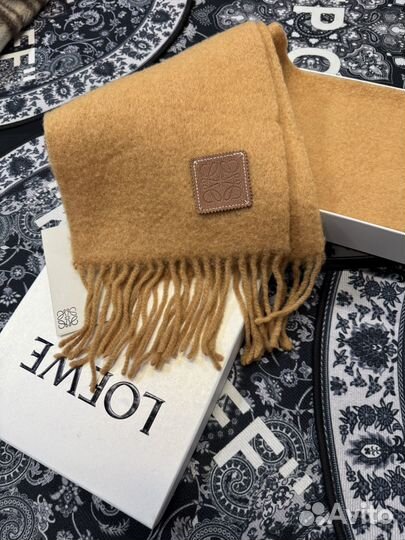 Шарф Loewe