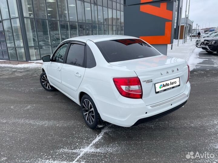LADA Granta 1.6 МТ, 2021, 102 000 км