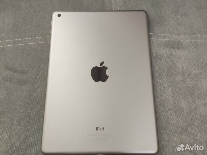 Планшет Apple iPad 9.7 WiFi 32GB Silver A1893