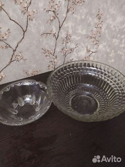 Посуда: кружки,чашки, тарелки, банки для круп