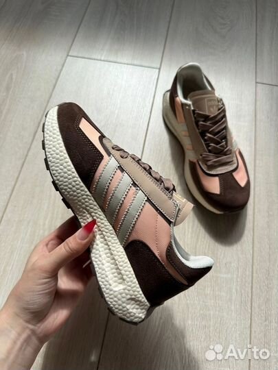 Кроссовки женские adidas