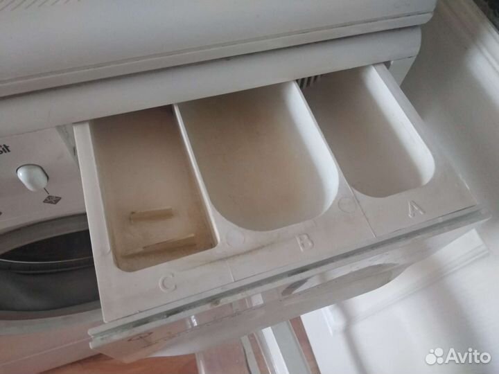 Стиральная машина indesit на запчасти