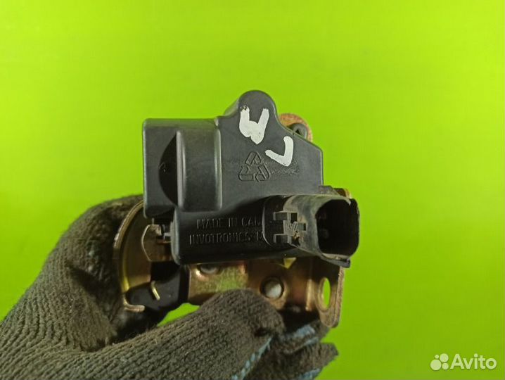 Замок багажника Jeep Grand Cherokee WJ 2003