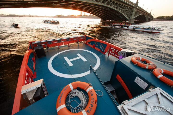 Продам пассажирский теплоход