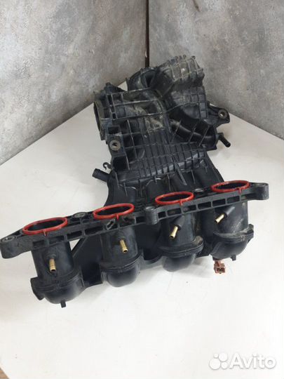 Коллектор впускной Renault Kaptur H4MD438 2019
