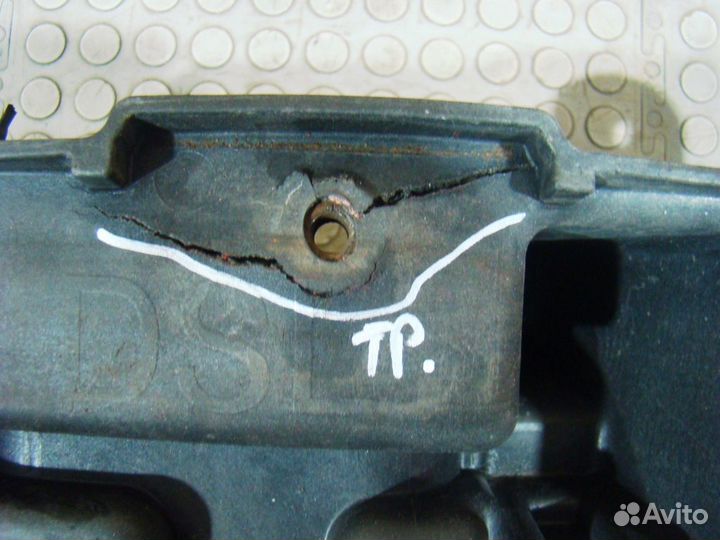 KIA Sportage 3 Крепление АКБ