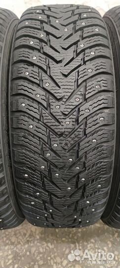 Nokian Tyres Hakkapeliitta 8 SUV 215/65 R16 102T