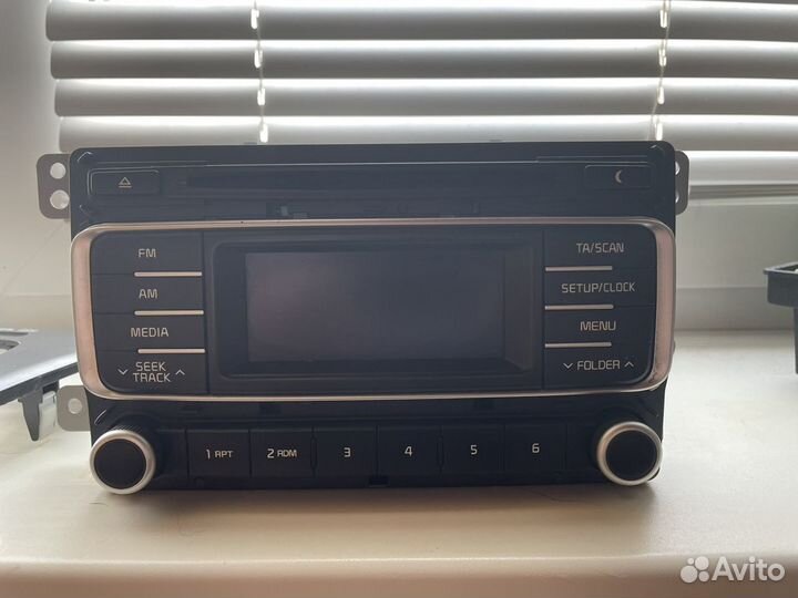 Штатная магнитола на kia rio 3