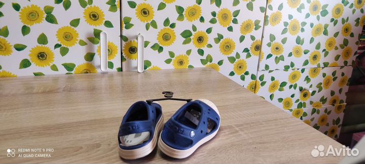 Crocs bump сандали с7