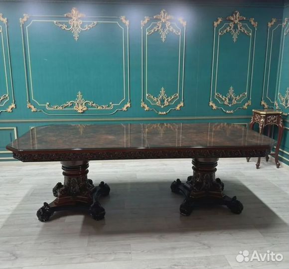 Кухонный стол со стульями на кухню