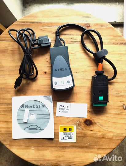 Автомобильный диагностический сканер