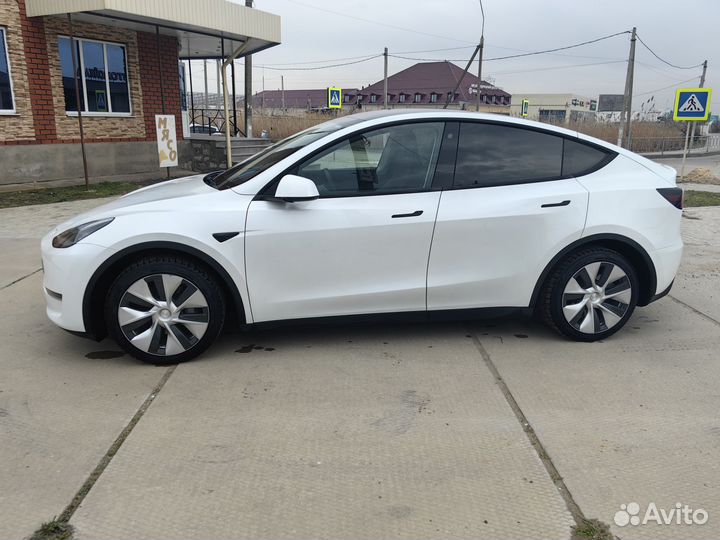 Tesla Model Y 345 л.с. AT, 2021, 73 000 км