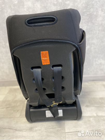 Детское автомобильное кресло