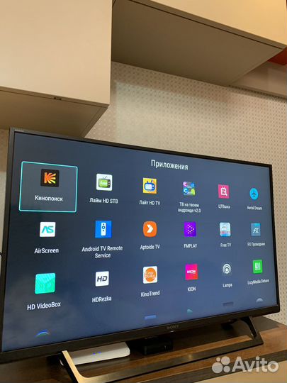 Android tv приставка 4K 3800 каналов бесплатно