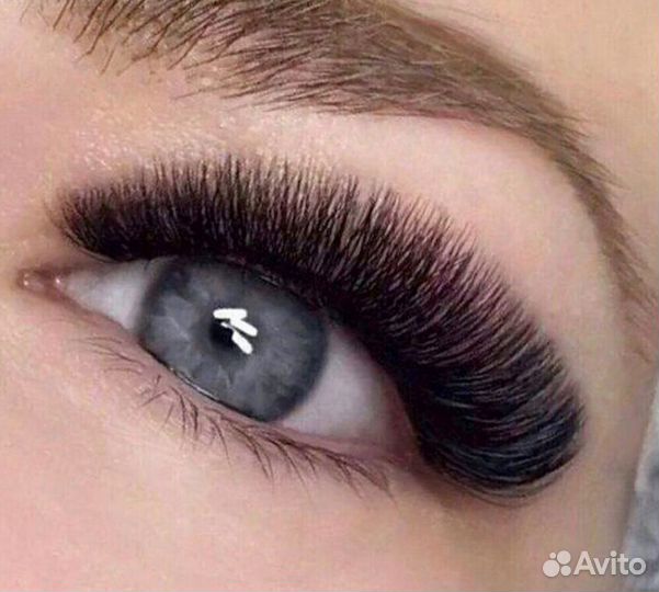 Наращивание ресниц в студии красоты